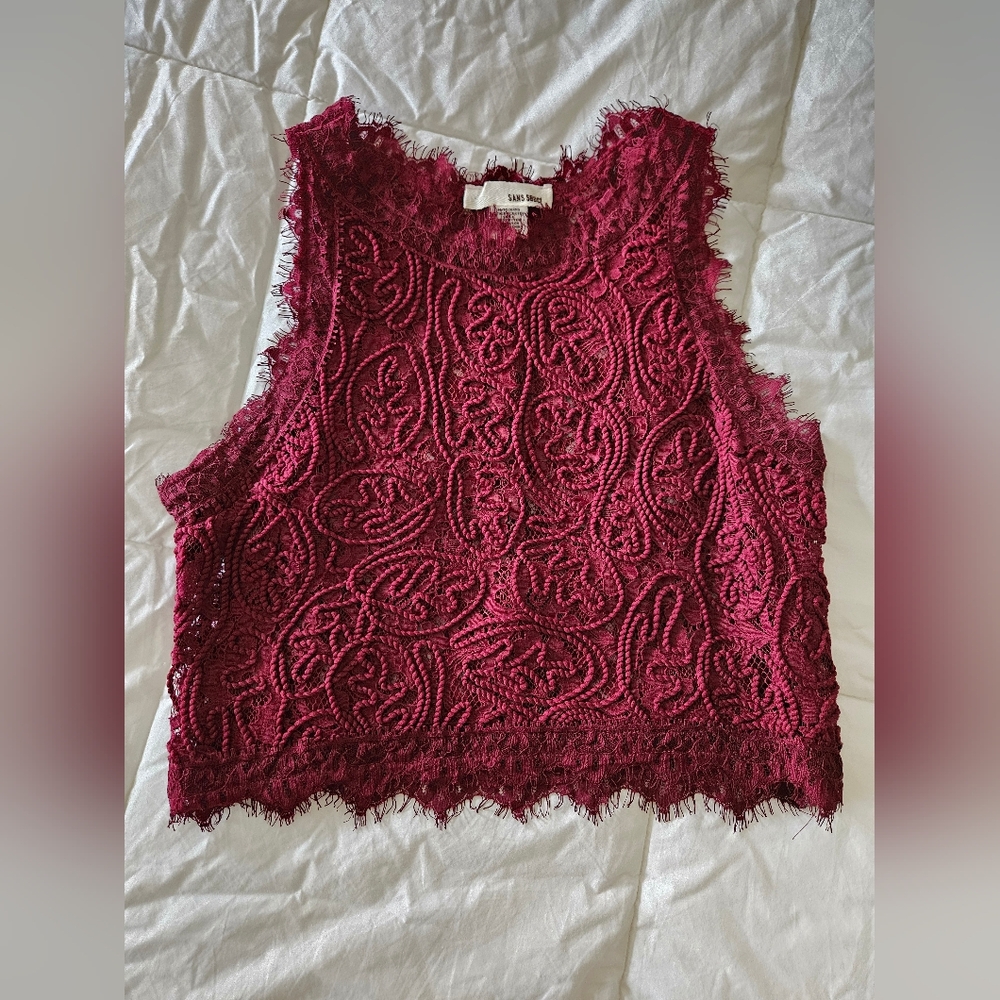 Burgundy Lace Sleeveless Crop Top